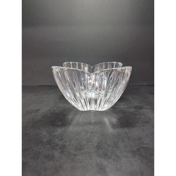 Mikasa Lead Crystal‎ Tulip Bowl Candy Dish, Elegant Nut Bowl, Table Centerpiece - Picture 8 of 9